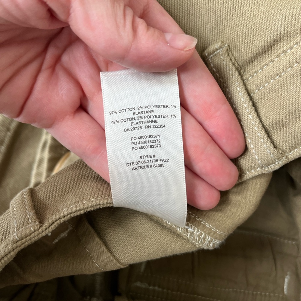 Aritzia Wilfred Free high waisted cargo pants, tan size 00 - Picture 13 of 15